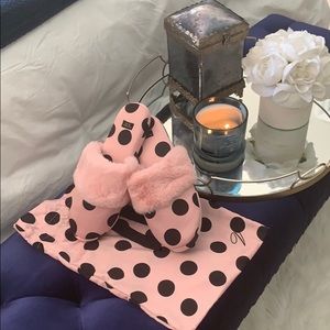 NWT Victoria’s Secret pink fussy slippers medium